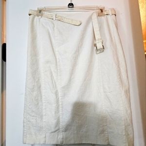 White pencil skirt